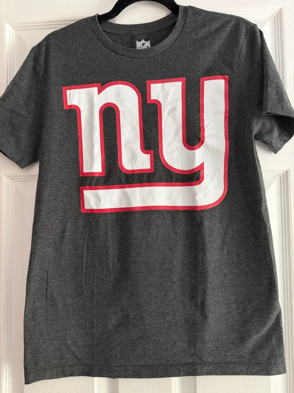 NFL Mens Charcoal Gray Tee with White and Red NY Giants Logo